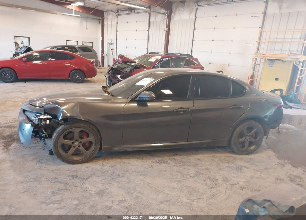 2018 ALFA ROMEO GIULIA AWD VIN: ZARFAEDN7J7564091