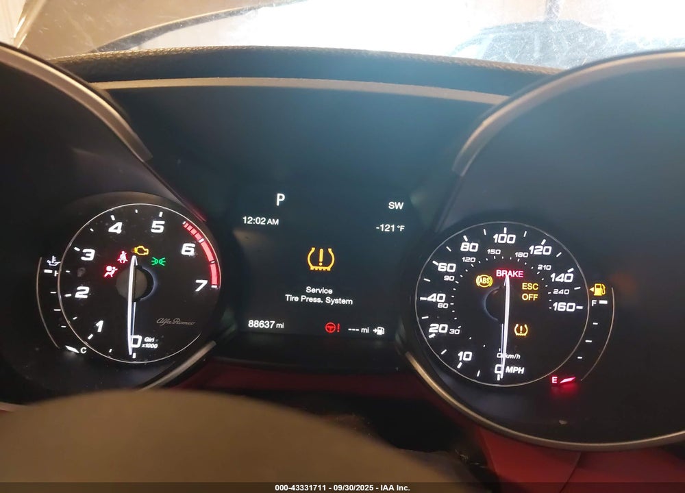 2018 ALFA ROMEO GIULIA AWD VIN: ZARFAEDN7J7564091
