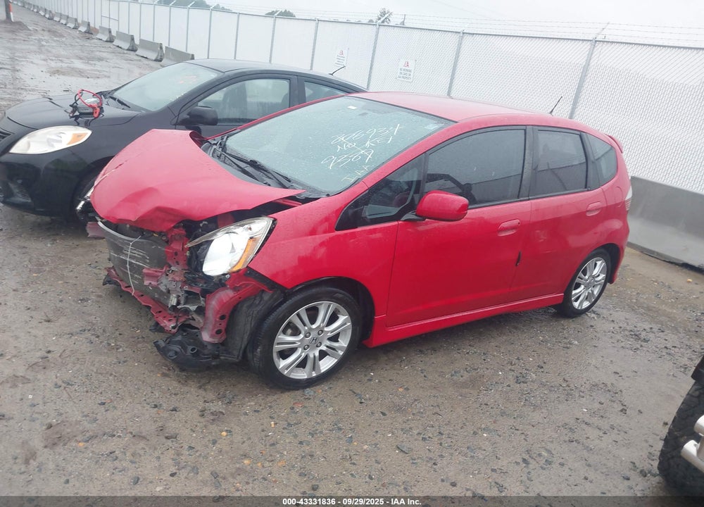 2010 HONDA FIT VIN: JHMGE8H44AC029389