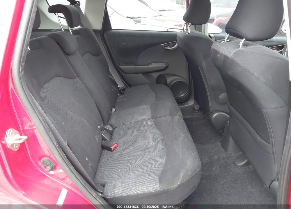 2010 HONDA FIT VIN: JHMGE8H44AC029389