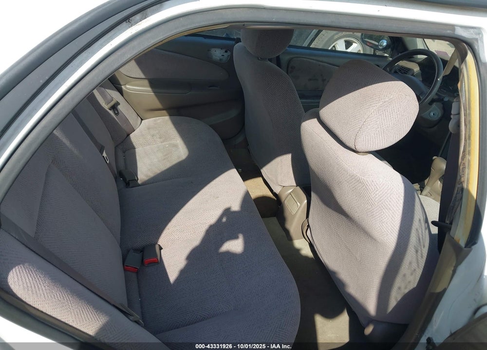 1999 CHEVROLET PRIZM VIN: 1Y1SK5489XZ415562