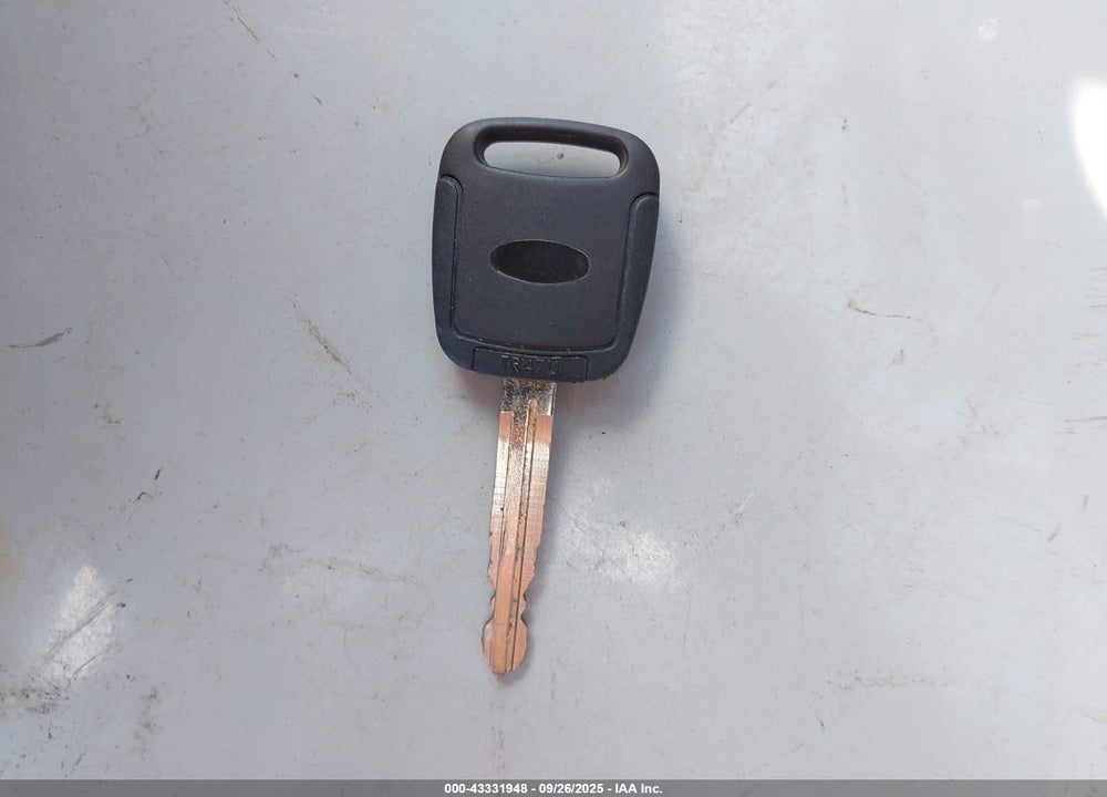 2005 TOYOTA COROLLA LE VIN: 1NXBR32E25Z378907