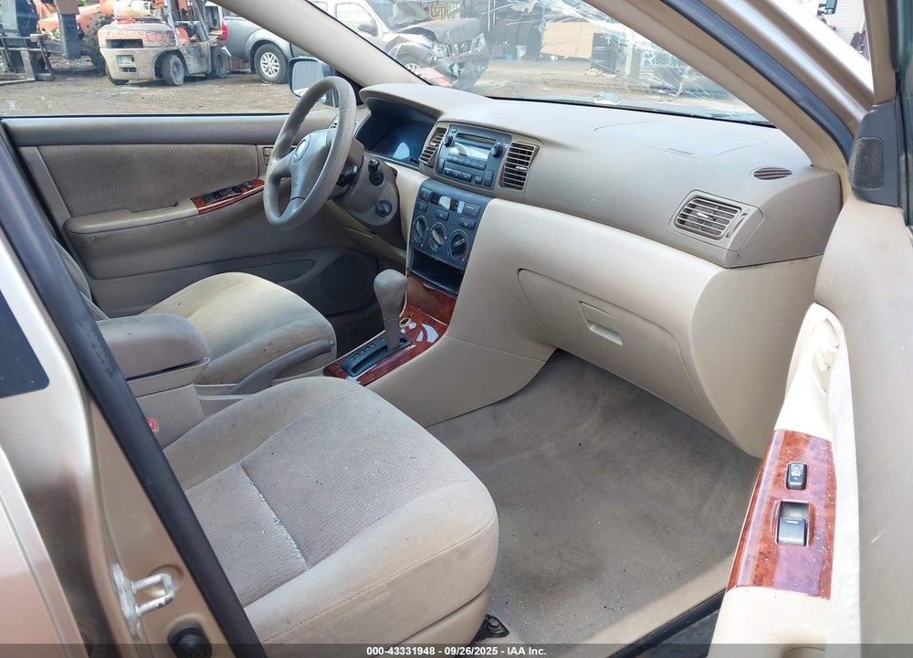 2005 TOYOTA COROLLA LE VIN: 1NXBR32E25Z378907