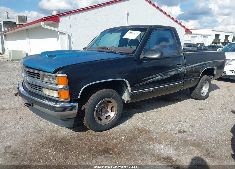 1997 CHEVROLET C1500 FLEETSIDE VIN: 1GCEC14M6VZ132831