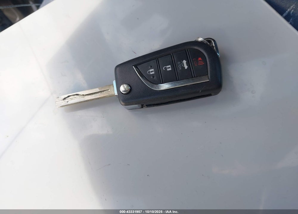 2019 TOYOTA CAMRY SE VIN: 4T1B11HK4KU277162