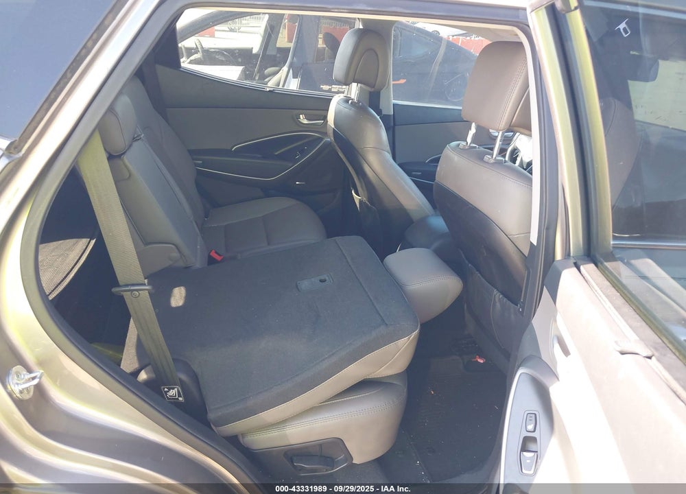 2014 HYUNDAI SANTA FE VIN: 5XYZU3LB7EG226712