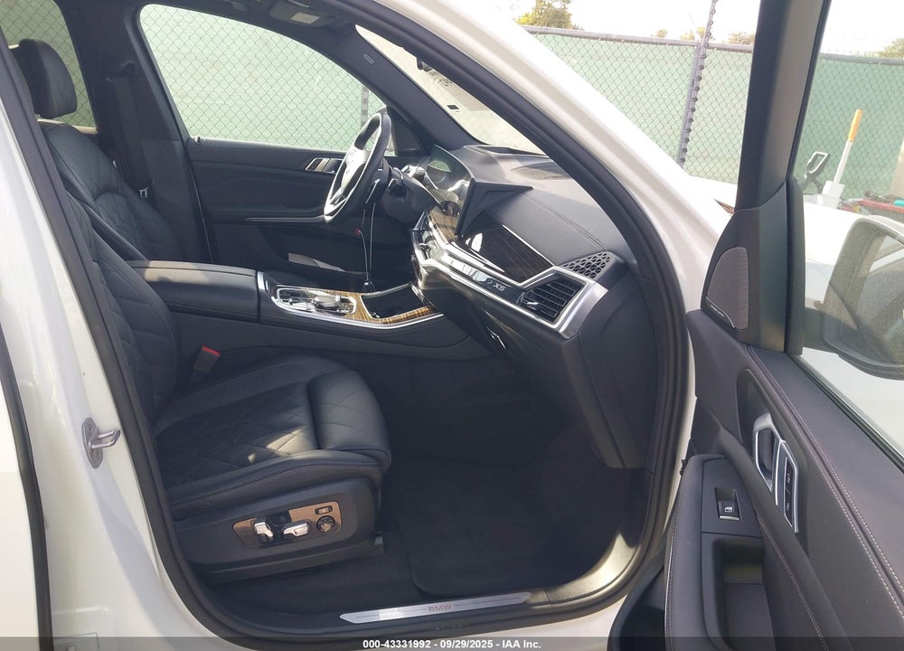 2024 BMW X5 PHEV XDRIVE50E VIN: 5UX43EU04R9U07861