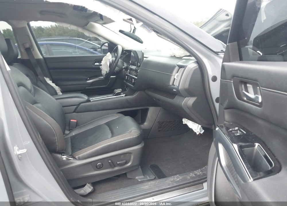 2023 NISSAN PATHFINDER SL FWD VIN: 5N1DR3CB7PC216941