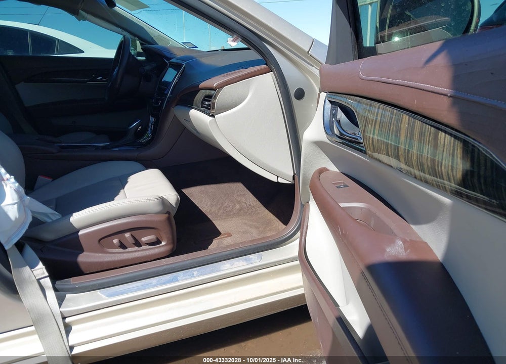 2013 CADILLAC ATS VIN: 1G6AB5RA0D0117383