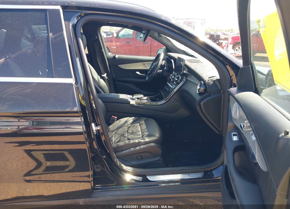 2019 MERCEDES-BENZ GLC 300 VIN: WDC0G4JB9K1002226