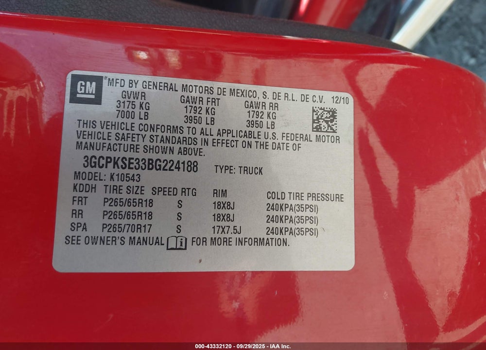 2011 CHEVROLET SILVERADO 1500 VIN: 3GCPKSE33BG224188