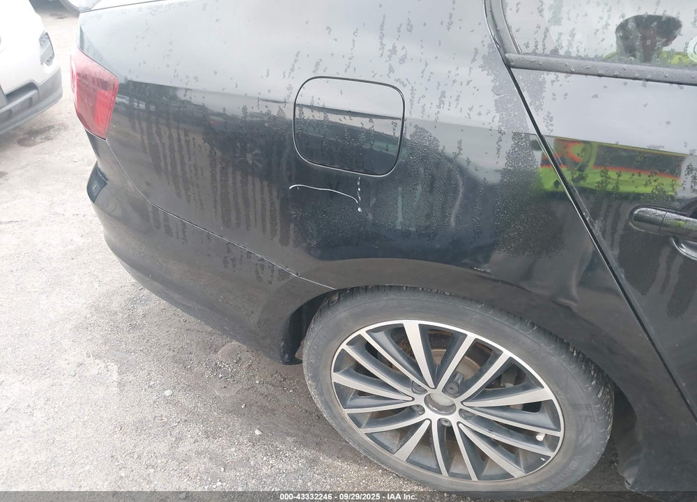 2016 VOLKSWAGEN JETTA VIN: 3VWD17AJ3GM270763