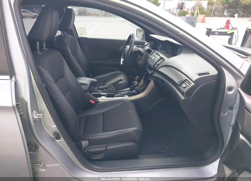 2017 HONDA ACCORD SPORT VIN: 1HGCR2F56HA043783