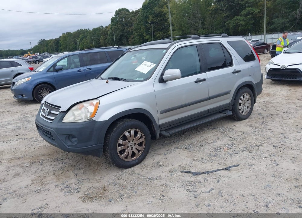 2005 HONDA CR-V VIN: SHSRD78835U328805
