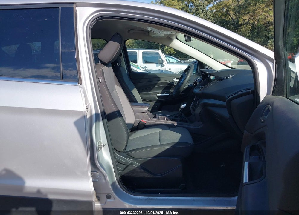 2019 FORD ESCAPE VIN: 1FMCU0GD1KUB58557