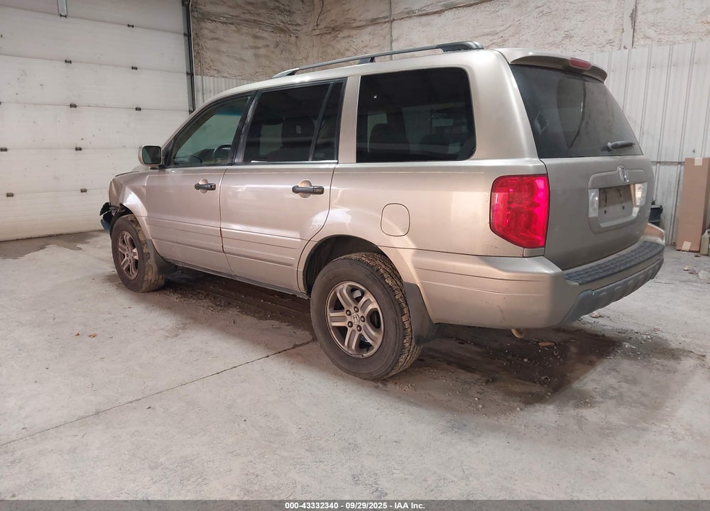 2005 HONDA PILOT EX VIN: 5FNYF18425B048932