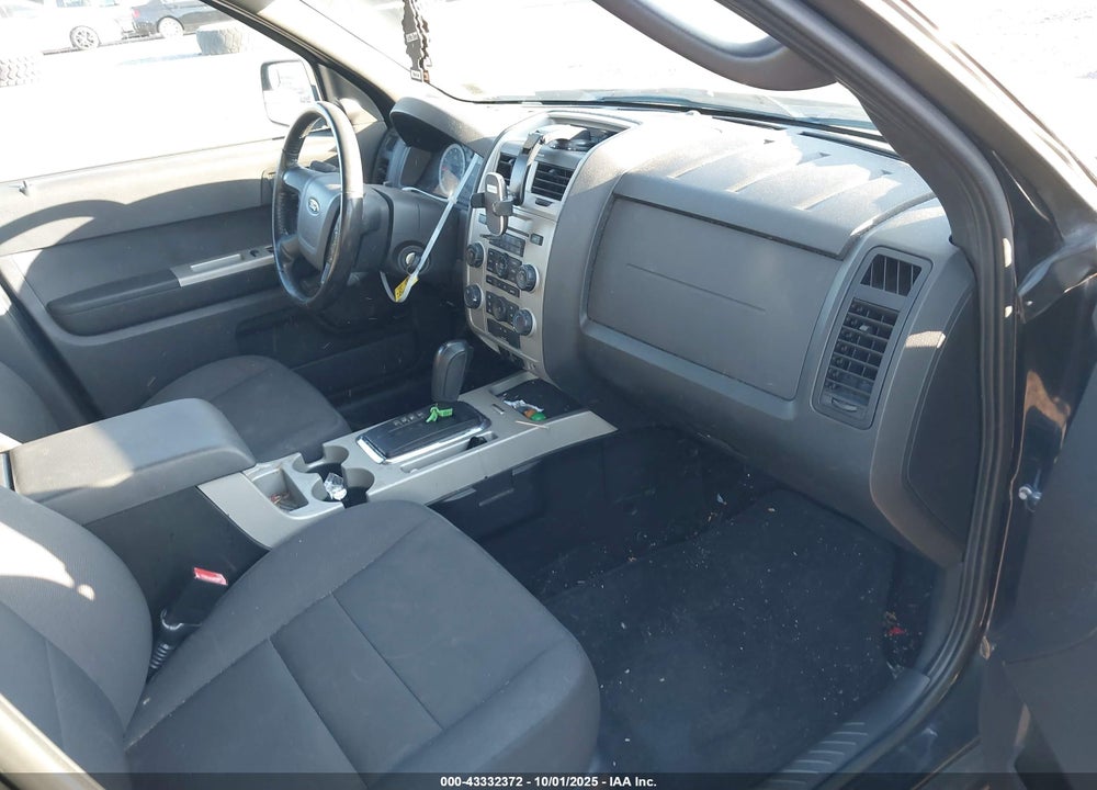 2011 FORD ESCAPE VIN: 1FMCU9D72BKA97234