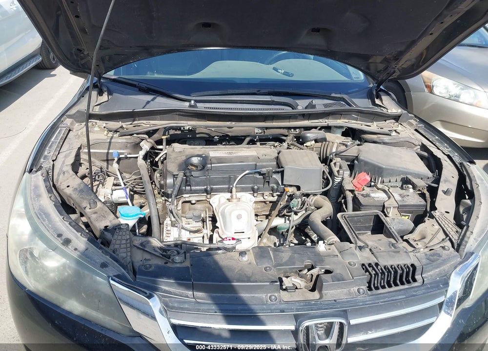 2015 HONDA ACCORD VIN: 1HGCR2F85FA038792
