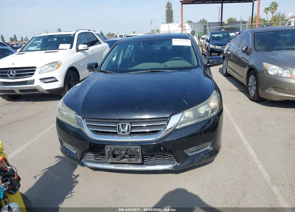 2015 HONDA ACCORD VIN: 1HGCR2F85FA038792