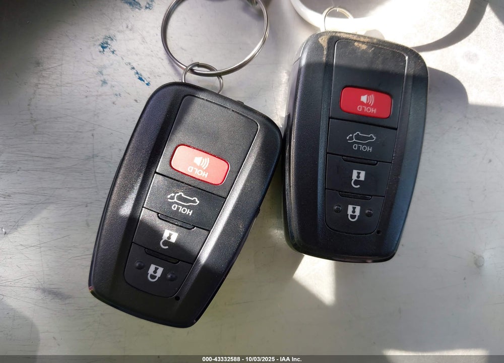 2024 TOYOTA RAV4 HYBRID VIN: JTMRWRFV5RD233651
