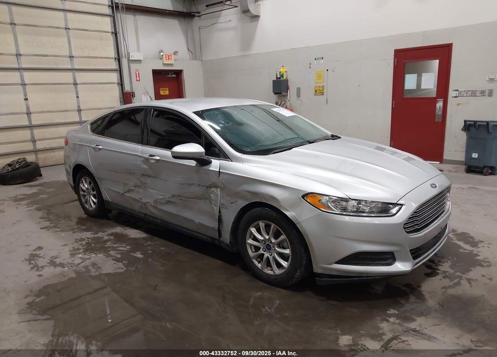 2015 FORD FUSION S VIN: 3FA6P0G76FR295161
