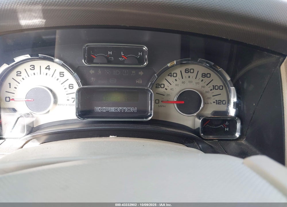 2011 FORD EXPEDITION VIN: 1FMJU1H50BEF34888