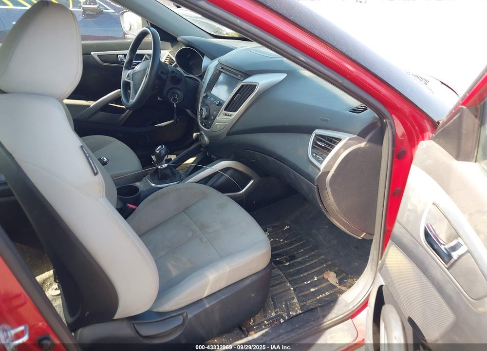 2013 HYUNDAI VELOSTER BASE W/GRAY VIN: KMHTC6AD6DU110151