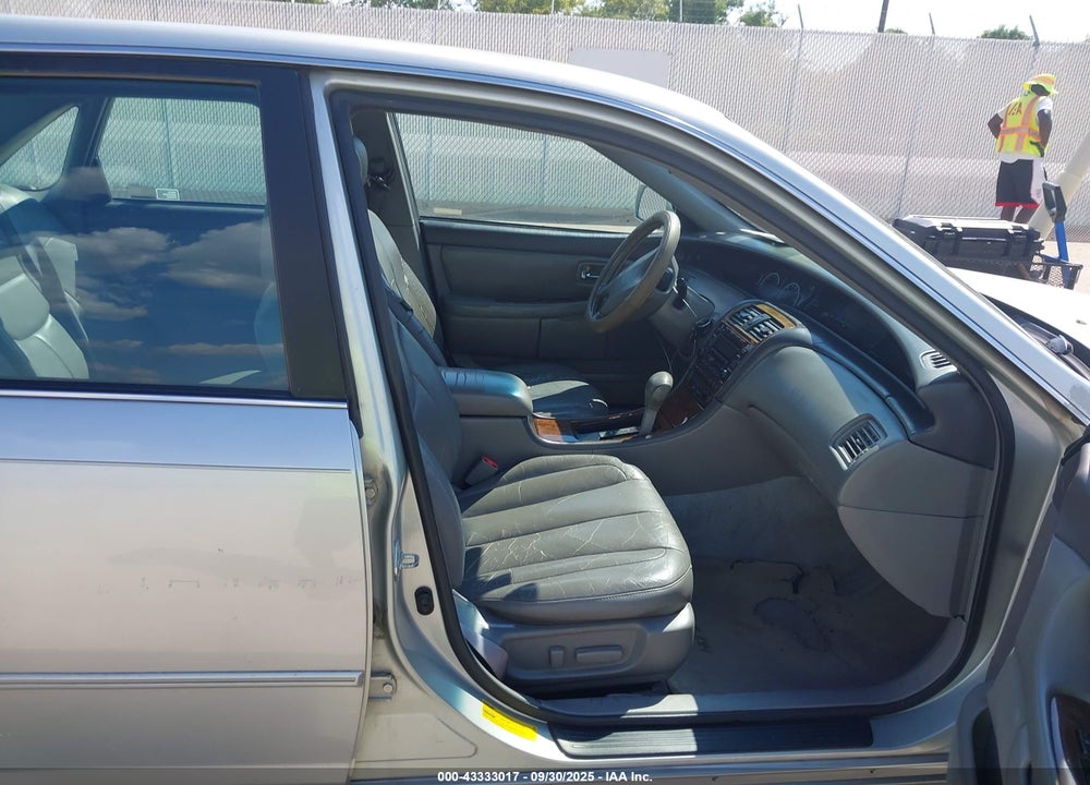 2000 TOYOTA AVALON XLS VIN: 4T1BF28B7YU069924