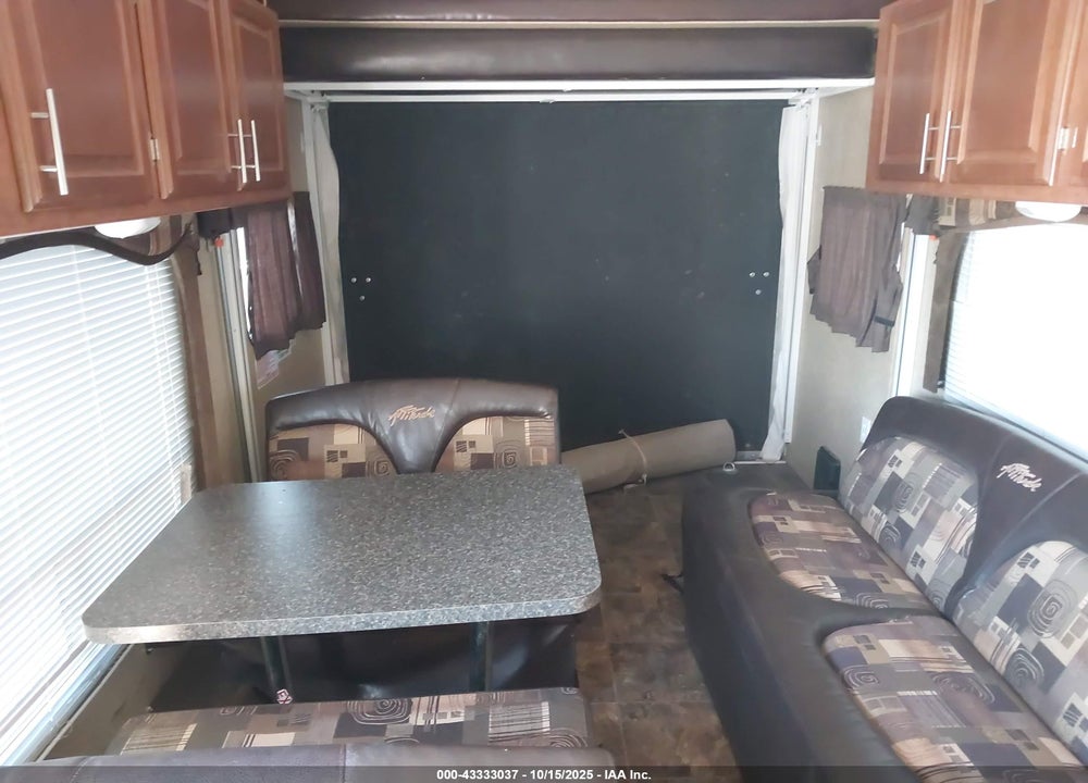 2013 ECLIPSE M-24FS ATTITUDE META VIN: 5LZBE2422DR010521