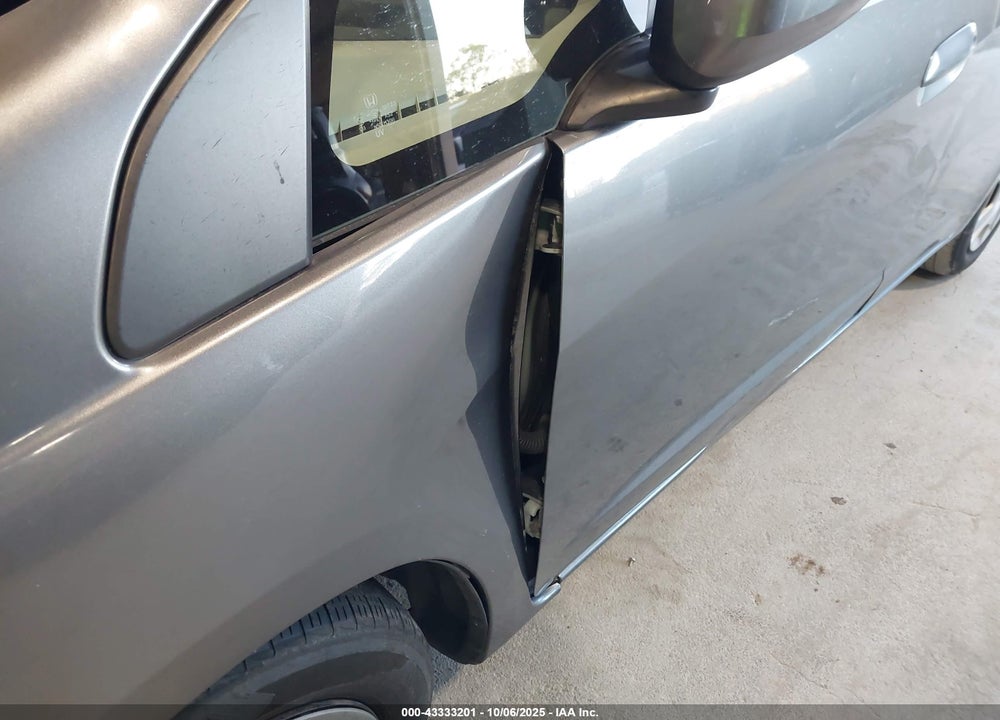 2013 HONDA FIT VIN: JHMGE8H3XDC046158