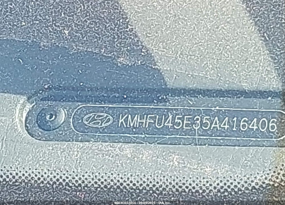 2005 HYUNDAI XG350 L VIN: KMHFU45E35A416406