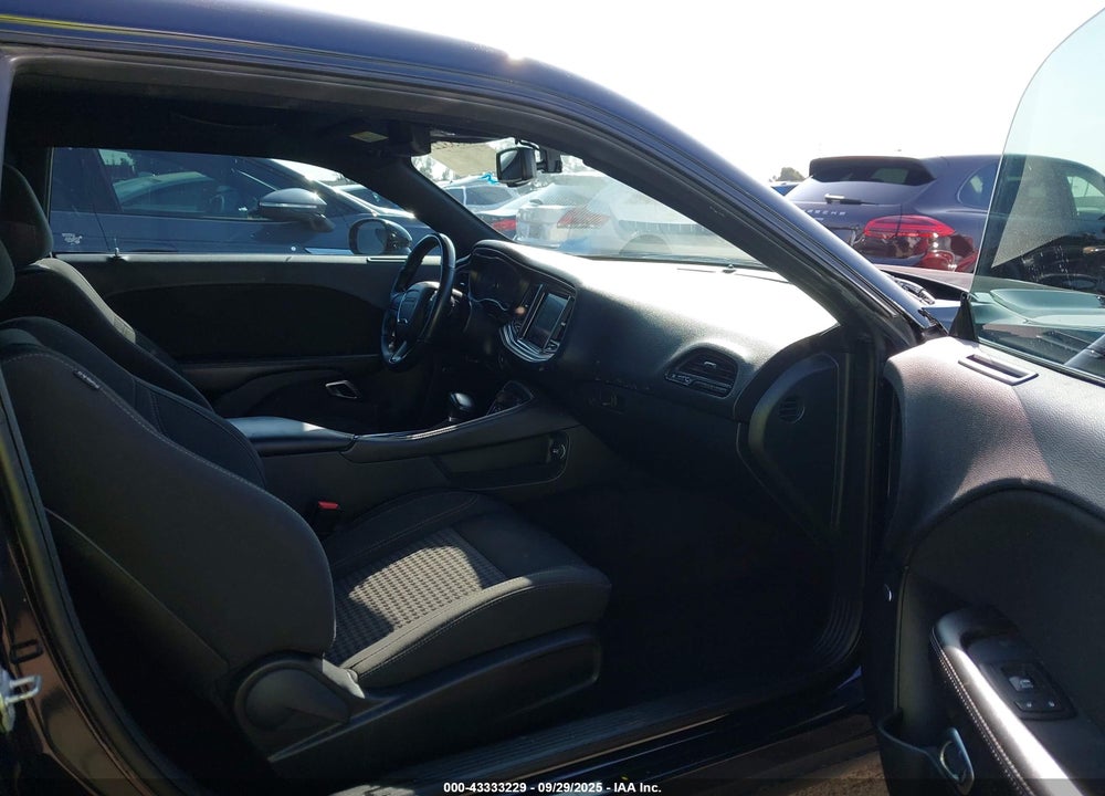 2018 DODGE CHALLENGER VIN: 2C3CDZBT9JH271508