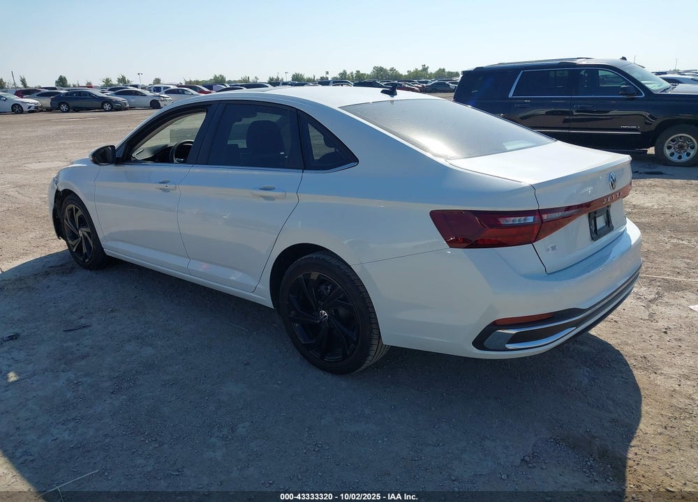 2025 VOLKSWAGEN JETTA 1.5T SEL VIN: 3VWGX7BU5SM061831