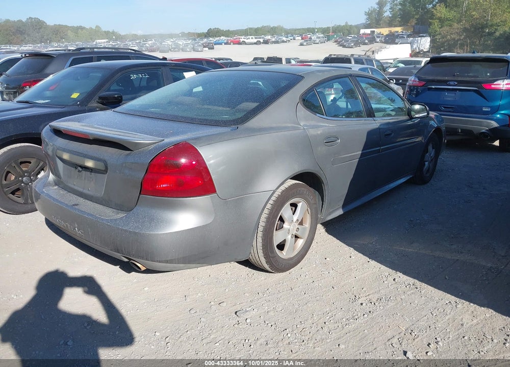 2008 PONTIAC GRAND PRIX VIN: 2G2WP552X81124942