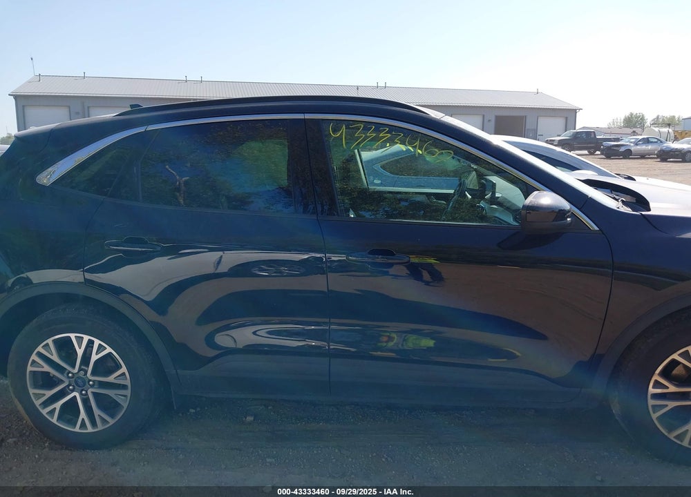 2021 FORD ESCAPE VIN: 1FMCU9H68MUB08102