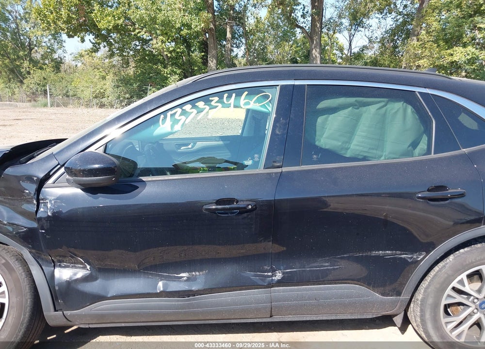 2021 FORD ESCAPE VIN: 1FMCU9H68MUB08102