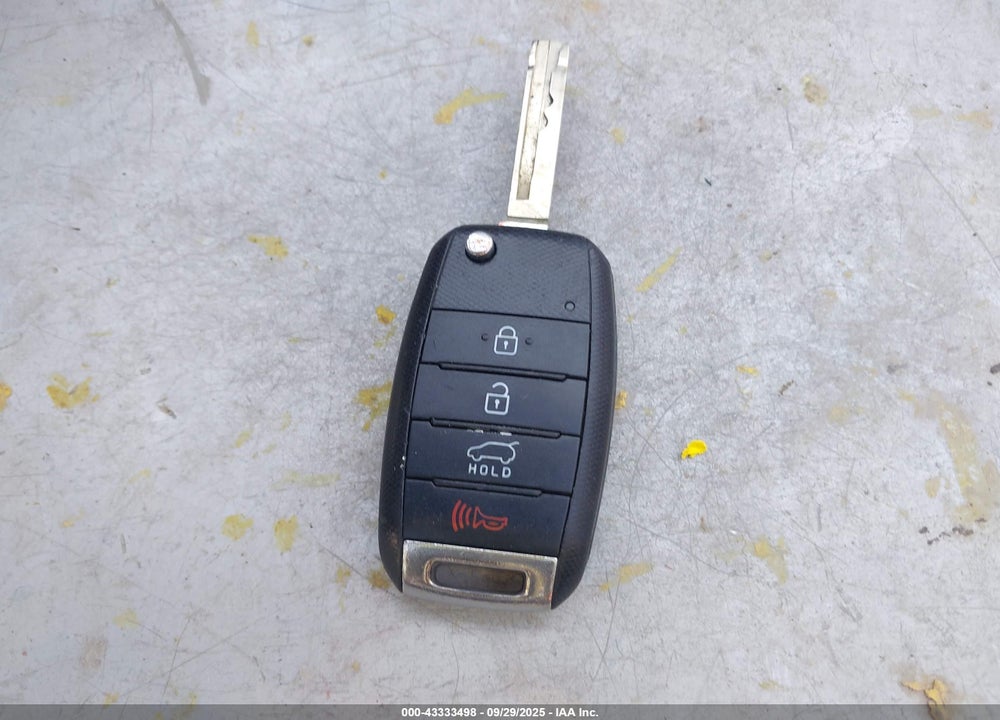 2016 KIA SORENTO VIN: 5XYPGDA58GG063251