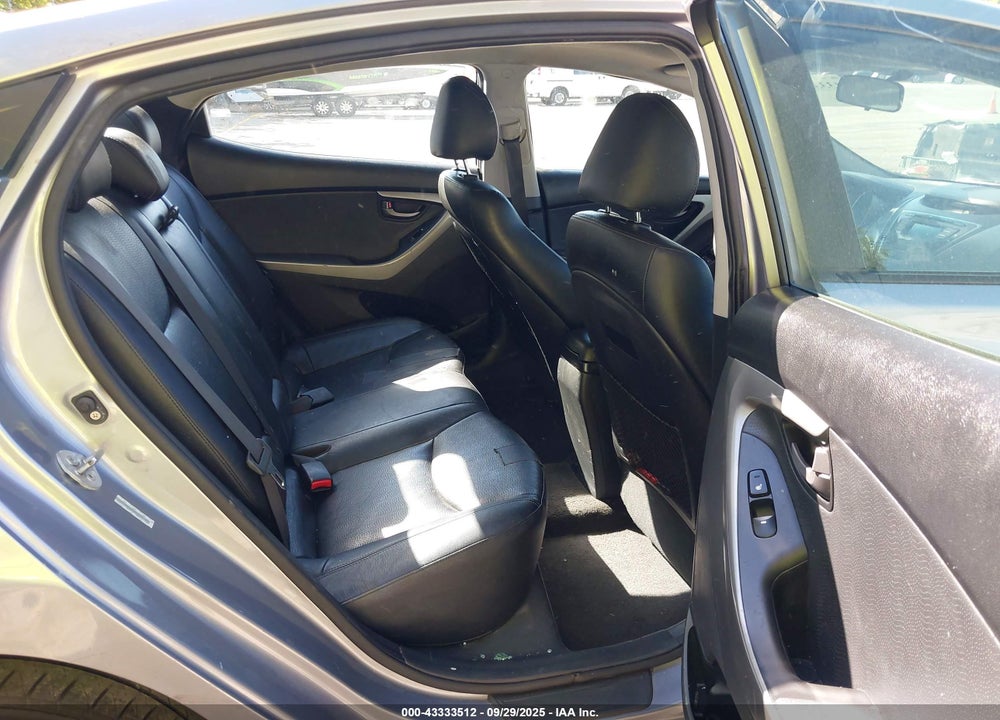 2013 HYUNDAI ELANTRA VIN: KMHDH4AE2DU768472