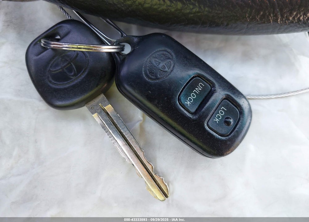 2007 TOYOTA HIGHLANDER V6 VIN: JTEEP21A670230622