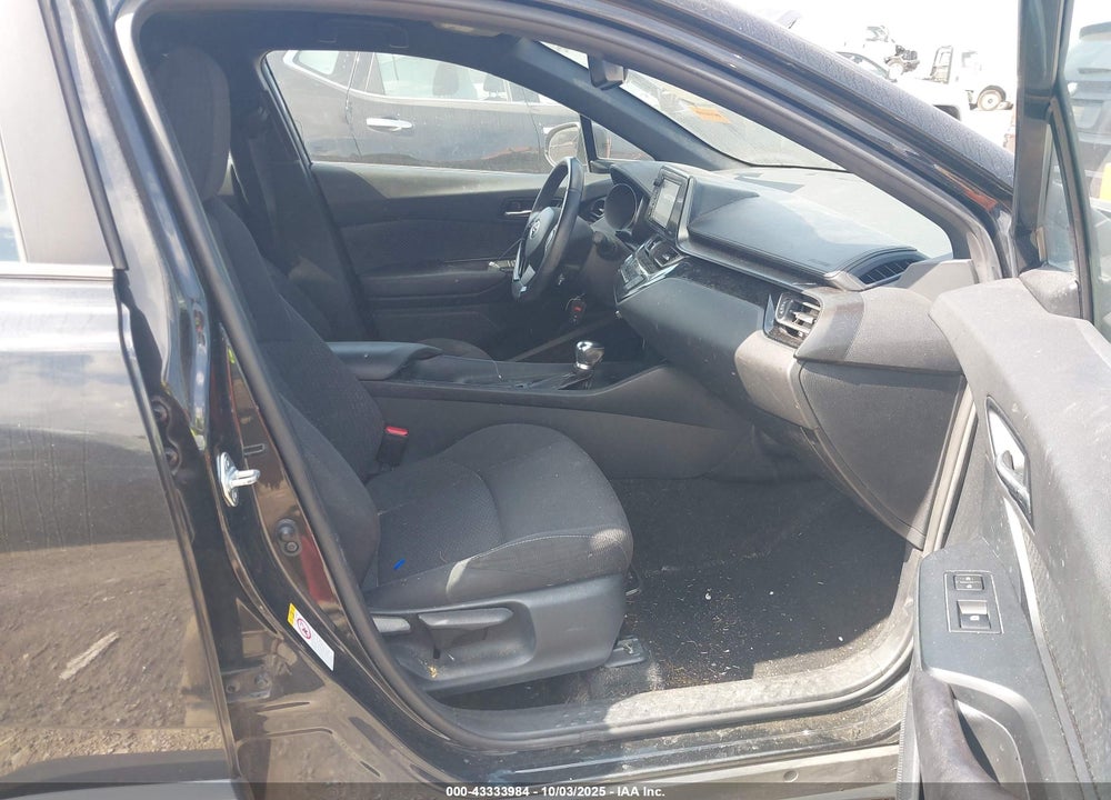 2018 TOYOTA C-HR VIN: NMTKHMBX4JR052568