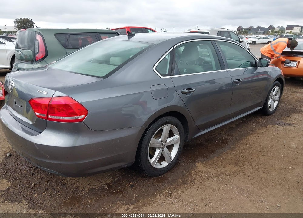 2014 VOLKSWAGEN PASSAT 1.8T SE VIN: 1VWBT7A34EC032986