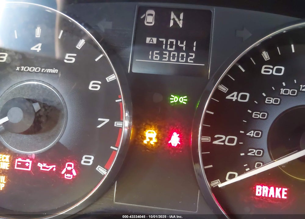 2010 SUBARU LEGACY 2.5I PREMIUM VIN: 4S3BMCC69A3240209