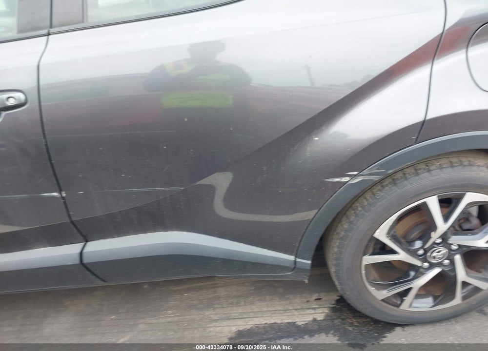 2021 TOYOTA C-HR VIN: JTNKHMBX9M1102119