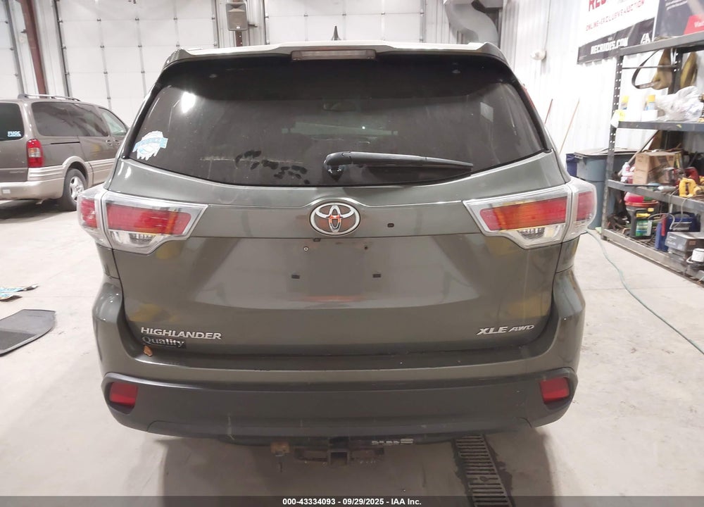 2016 TOYOTA HIGHLANDER XLE V6 VIN: 5TDJKRFH7GS274500