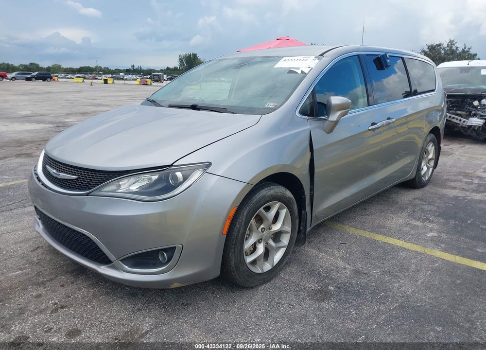 2019 CHRYSLER PACIFICA TOURING PLUS VIN: 2C4RC1FG9KR589101