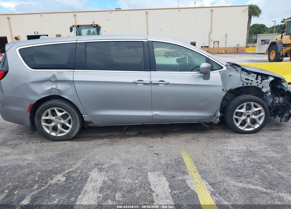 2019 CHRYSLER PACIFICA TOURING PLUS VIN: 2C4RC1FG9KR589101