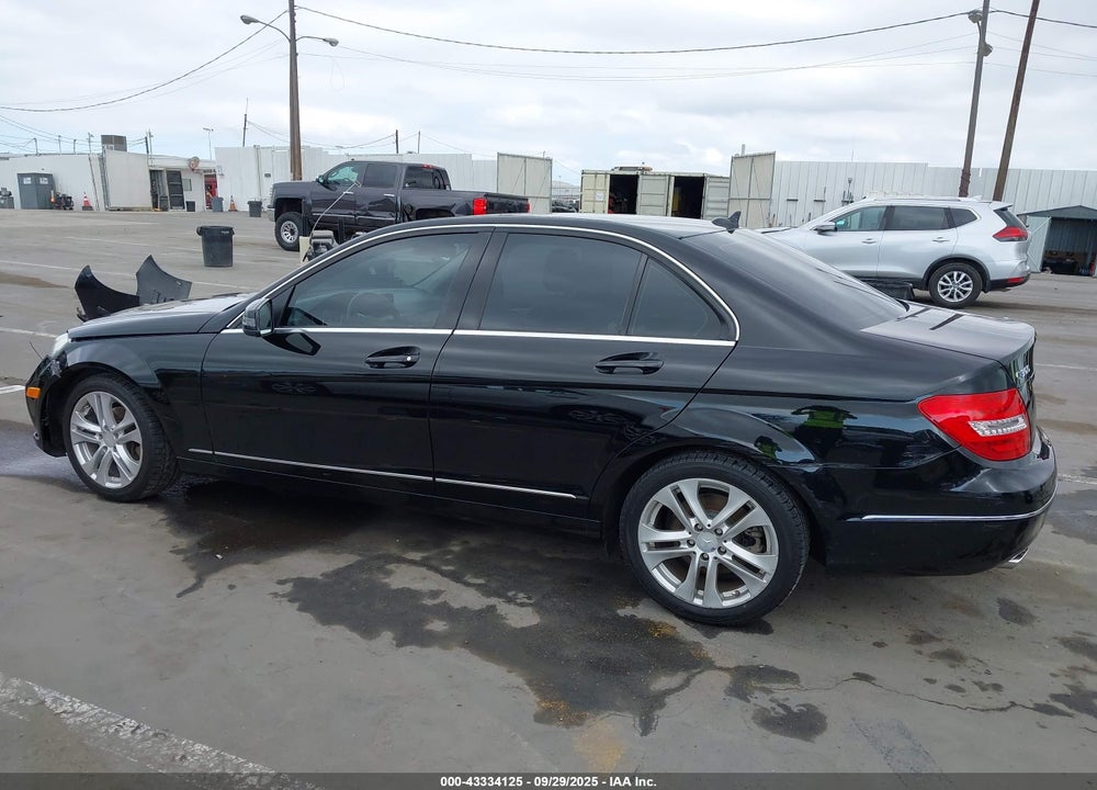 2012 MERCEDES-BENZ C CLASS VIN: WDDGF8BBXCR198022