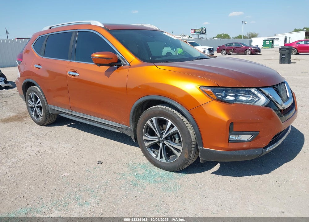 2017 NISSAN ROGUE SL VIN: 5N1AT2MT9HC855765