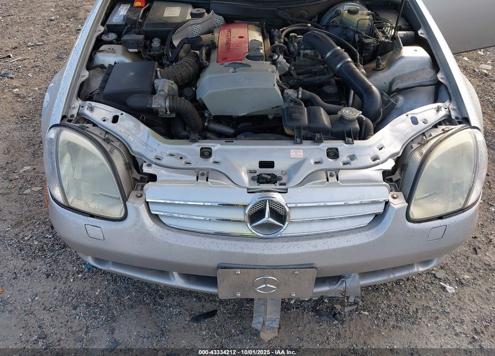1999 MERCEDES-BENZ SLK 230 KOMPRESSOR VIN: WDBKK47F8XF090248