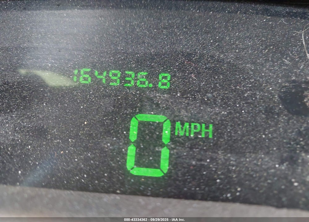 1998 MERCURY GRAND MARQUIS VIN: 2MEFM75W5WX658538